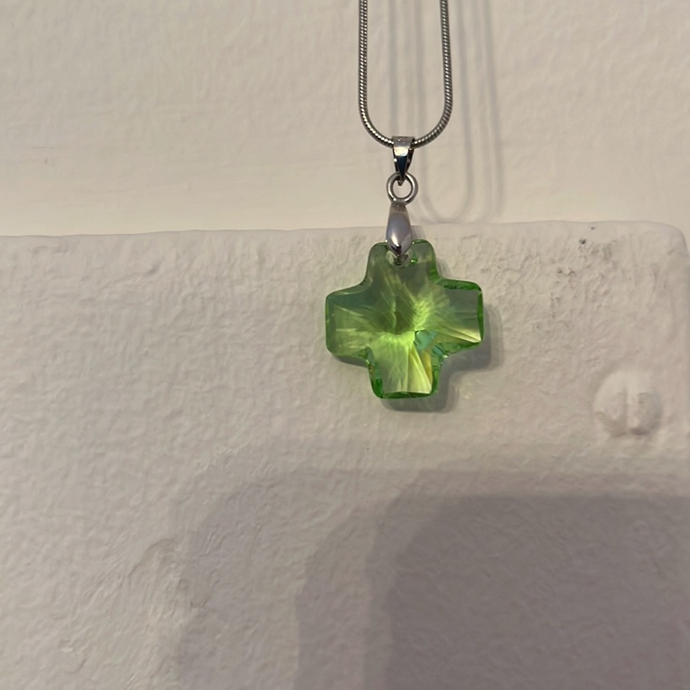 Cross pendant